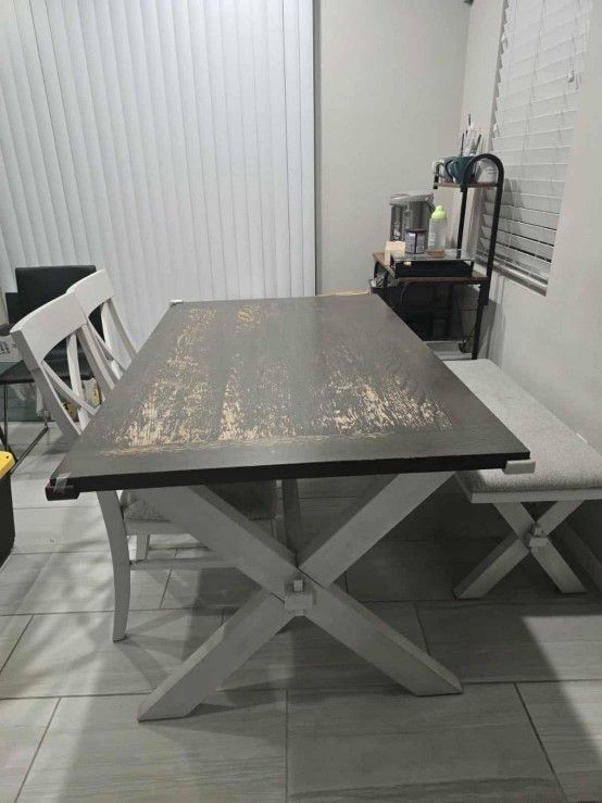 Used Dining Table Set