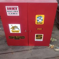 Metal storage box  4  shelves