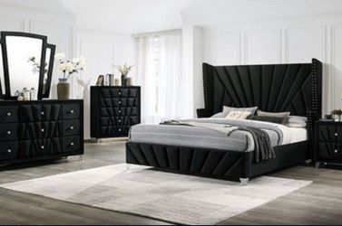 Elegant Black 4 pc Queen Bed Set (avaialable in cali and eastern king)