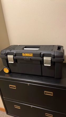 DeWalt Rolling Tool Box