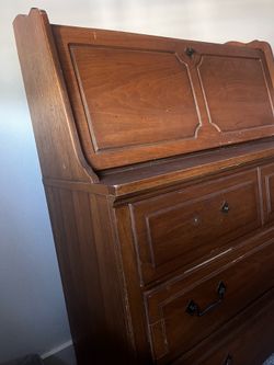 Wood dresser