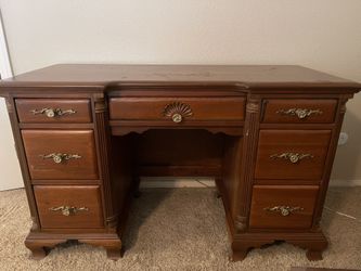 BEAUTIFUL ANTIQUE DESK