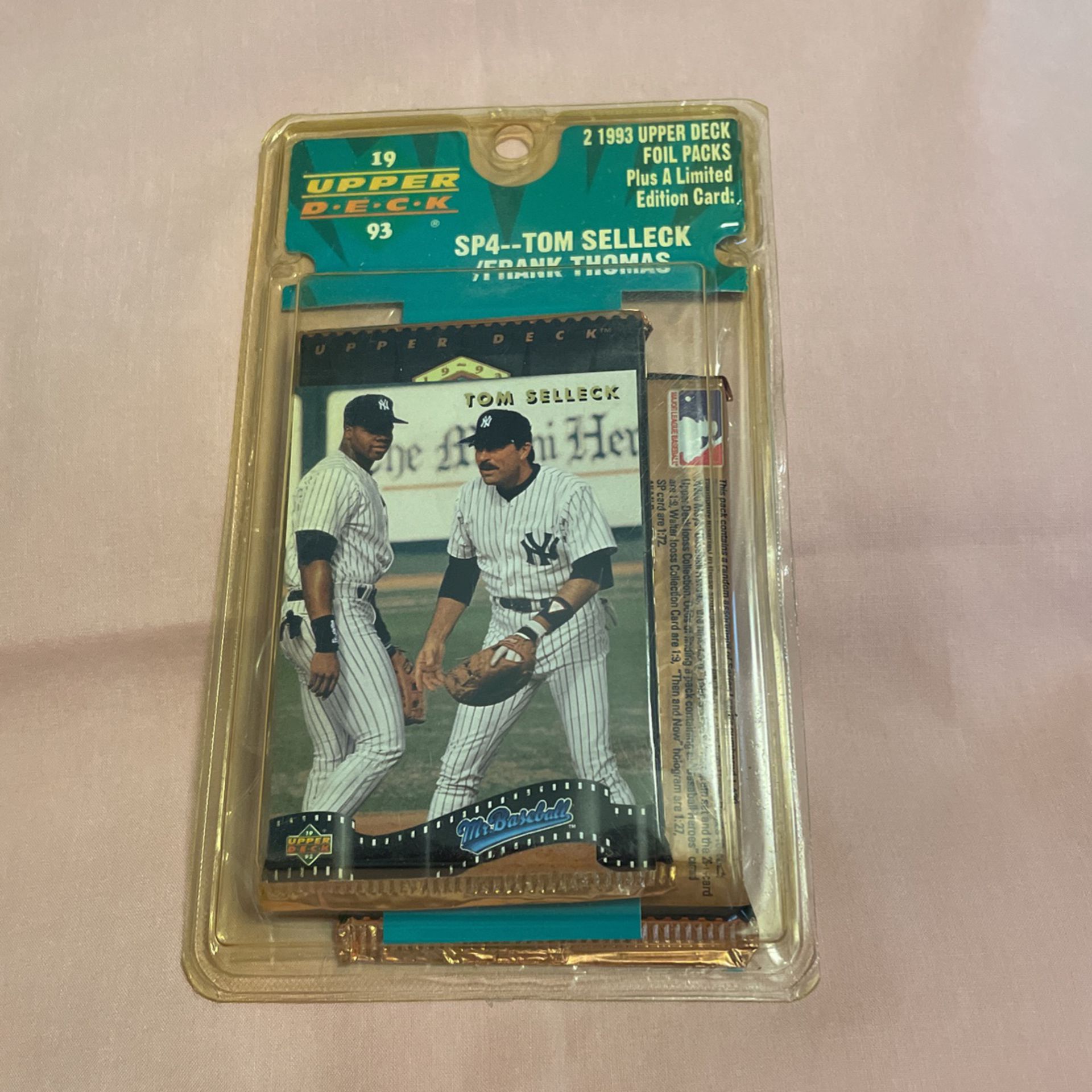 1993 UpperDeck Baseball 2 Packs With SP4 Tom Selleck And