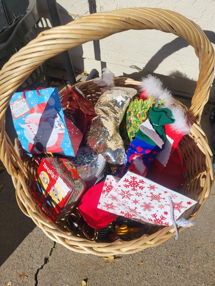 Lot Of 20. Vintage Christmas Mystery Grab Bags