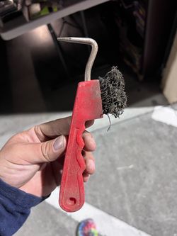 Horse Shoe Stud Hole Cleaner Wire Brush Pick Equestrian Farrier Tool Red