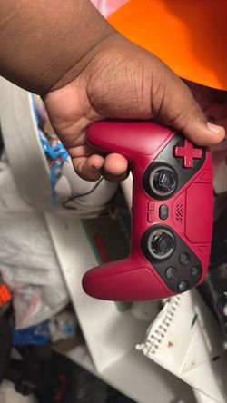 A broken PS five controller offbrand it still works A broken PS five controller offbrand it still works