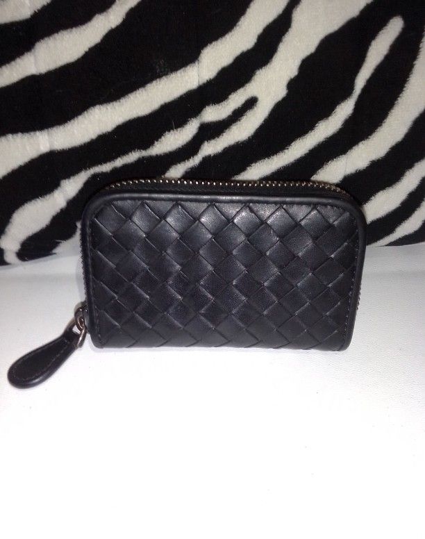 BOTTEGA VENETA BLACK LEATHER ZIP AROUND UNISEX CARD & COIN WALLET CASE
