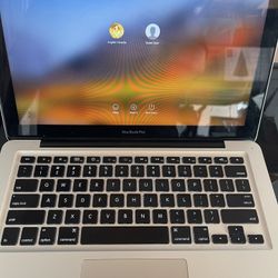 2011 MACBOOK PRO WORKS GREAT