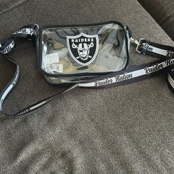 raider Purse, Good Condition