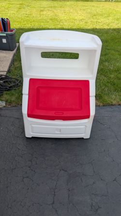 Step 2 toy box