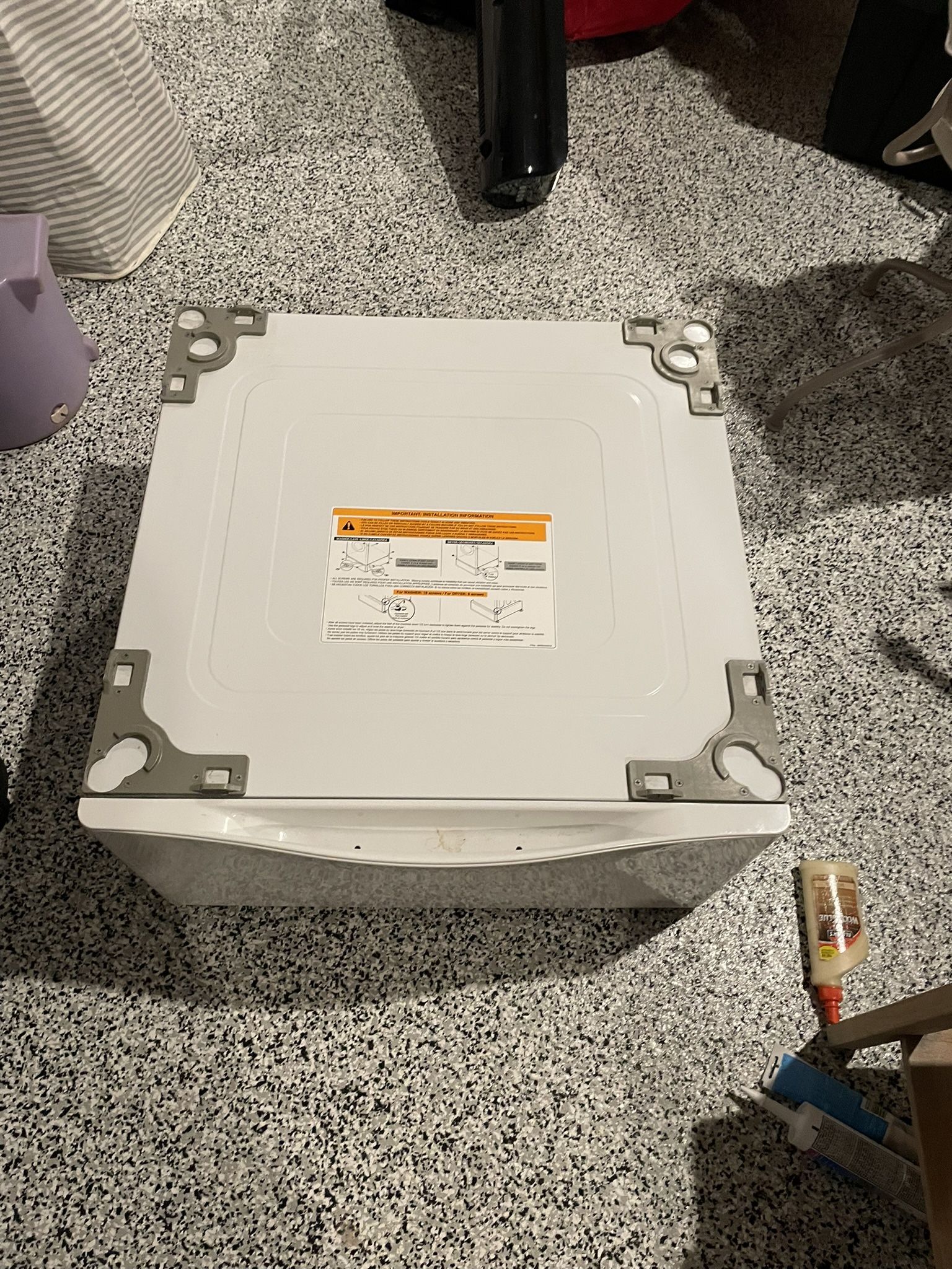 Washer or Dryer Pedestal Whirlpool