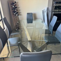 Scorpio Glass Top Dining Table 6 Chairs  (broken Glass) 