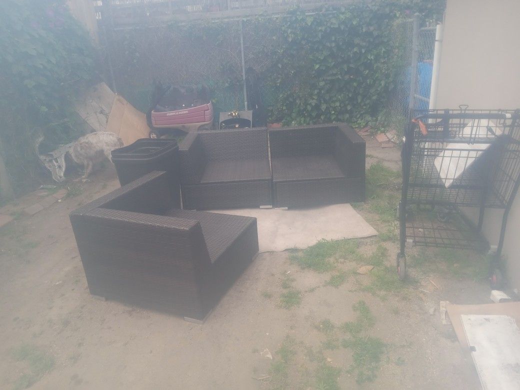 Outdoor Furniture With Trash Can