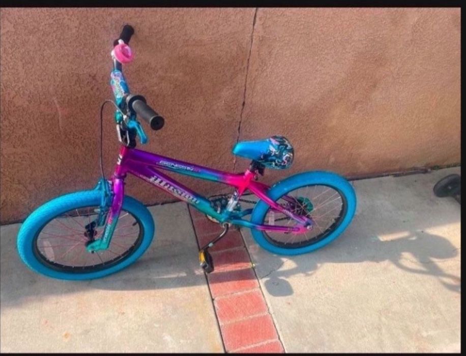 Genesis Illusion 18 purple Bmx bike comes with helmet