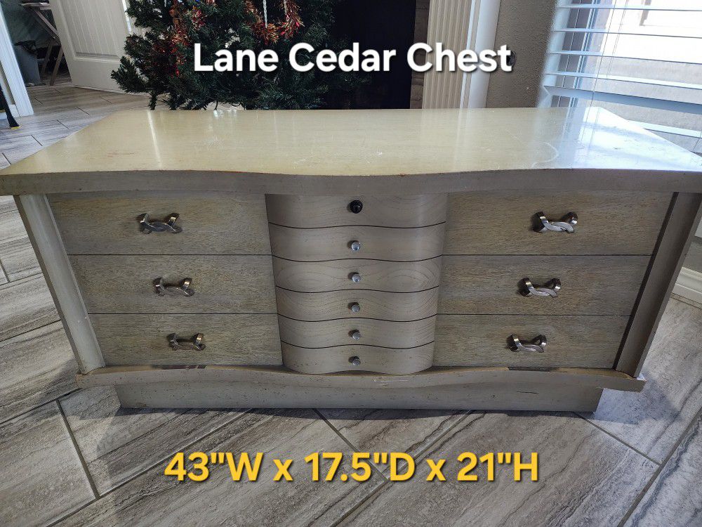 Mid-Century Lane Cedar Chest