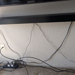 Insignia 2.1 channel sound bar with wireless subwoofer