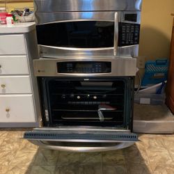 Oven And Microwave 
