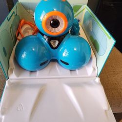 Wonder Workshop Dash Robot