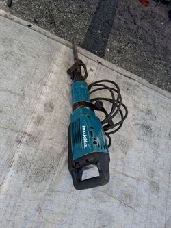 MAKITA JACK HAMMER