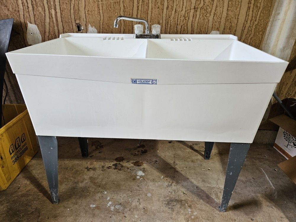 Double Utility Sink with Faucet