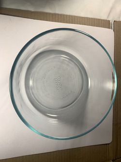 Pyrex Clear Glass Bowl, Round, 1.5 qt / 1.4 L, Made in USA - No Lid