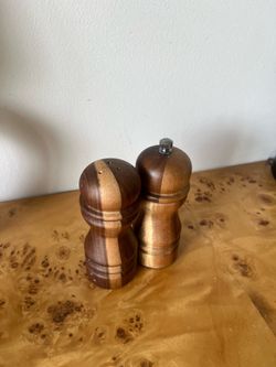 Wood Salt and Pepper Grinder