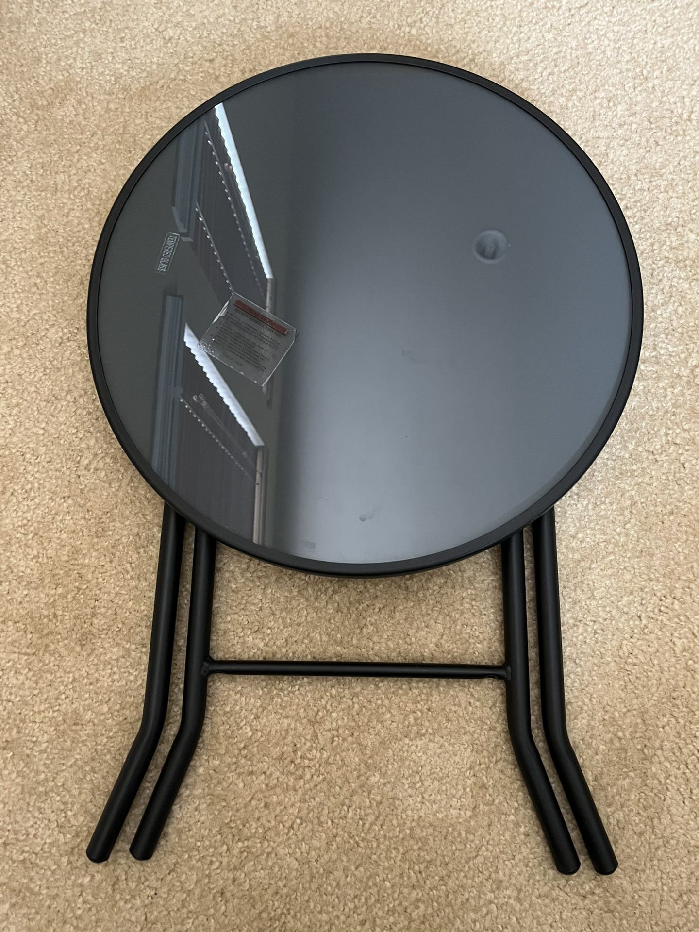 FOLDABLE TABLE