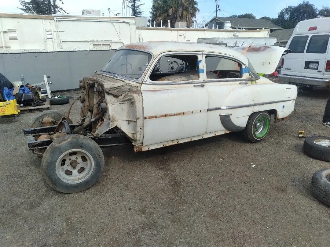 54 CHEVY (PARTING OUT)