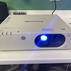 Panasonic 3500 Lumens HDMI Projector