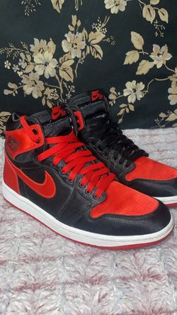 nike air Jordan 1 Retro high OG (Satin bred)
