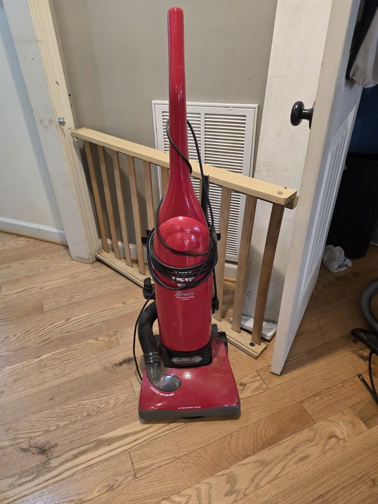 Brand New VACUUM!! NEVER USED