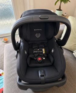 Uppababy Mesa V2