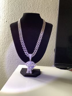 Family Guy Stevie Iced Out Cuban Necklace 22 Inches