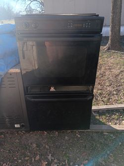 REDUCED!!$200 MUST GOIn. Ge Double Oven