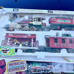 New Bright Musical Christmas Train 1992, Vintage