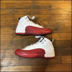 Air Jordan 12 Cherry Size 5.5