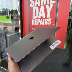 $85 To Finance - MacBook Air (2020) 256GB