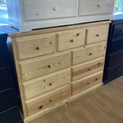 9D pine Heavy Duty Chest