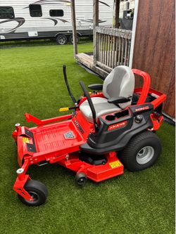 Zero turn mower like new will deliver