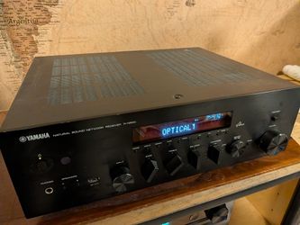 Yamaha R-N500 Stereo Receiver {Spotty Connect, Airplay}