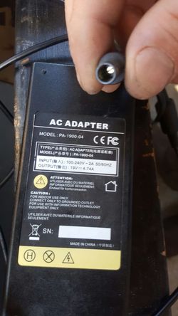 Laptop Charger 19 volt 4.7 Amps