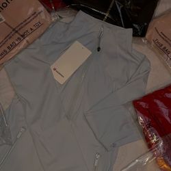 Lululemon Women’s BBL Sweater/Jacket 