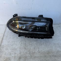 HEADLIGHT RIGHT SIDE XENON DODGE CHARGER 2020 2021 2022 