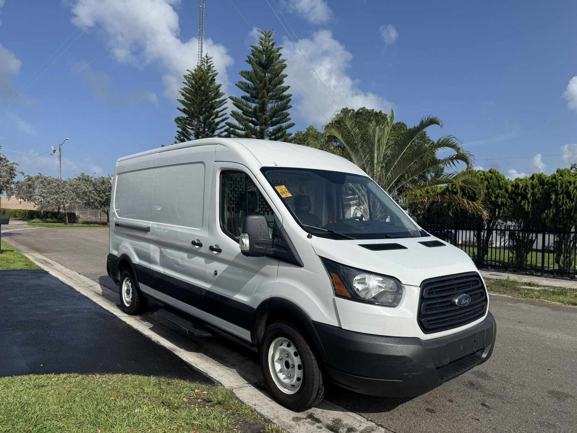 2019 Ford Transit 150 Médium Roof