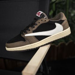 Jordan 1 Low Travis Scott Mocha 175