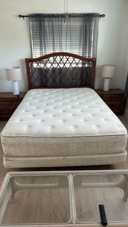 Mattress and Boxspring Queen/full