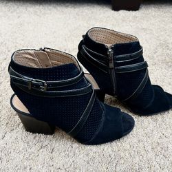 Franco Sarto 8.5 Black Peek Toe Booties