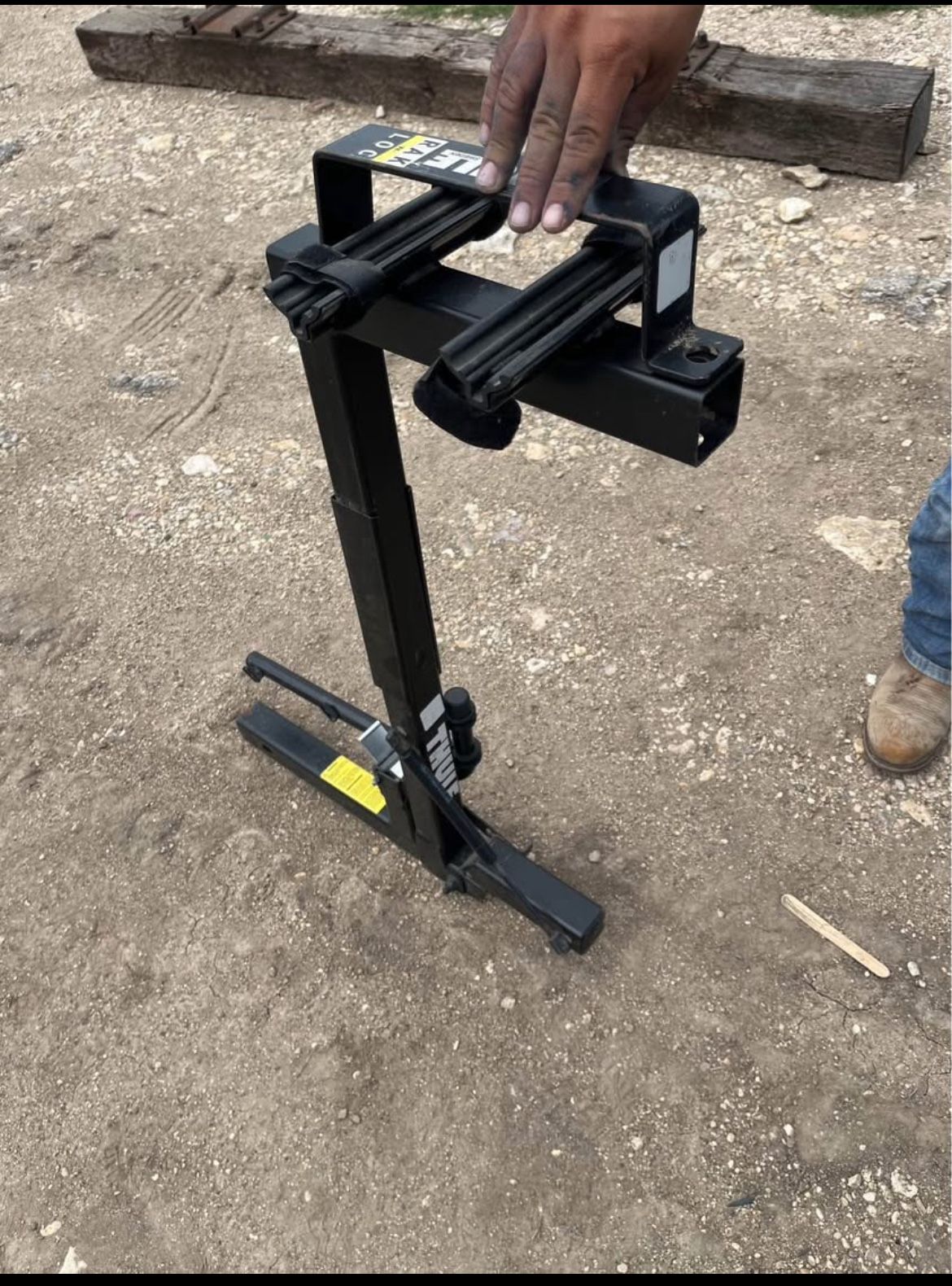 Thule 2-Bike Hitch Mount Carrier|and Allen Sports - Bike rack for 3 bikes 11/4 and 2 inches.