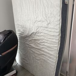 Mattress Queen Size 