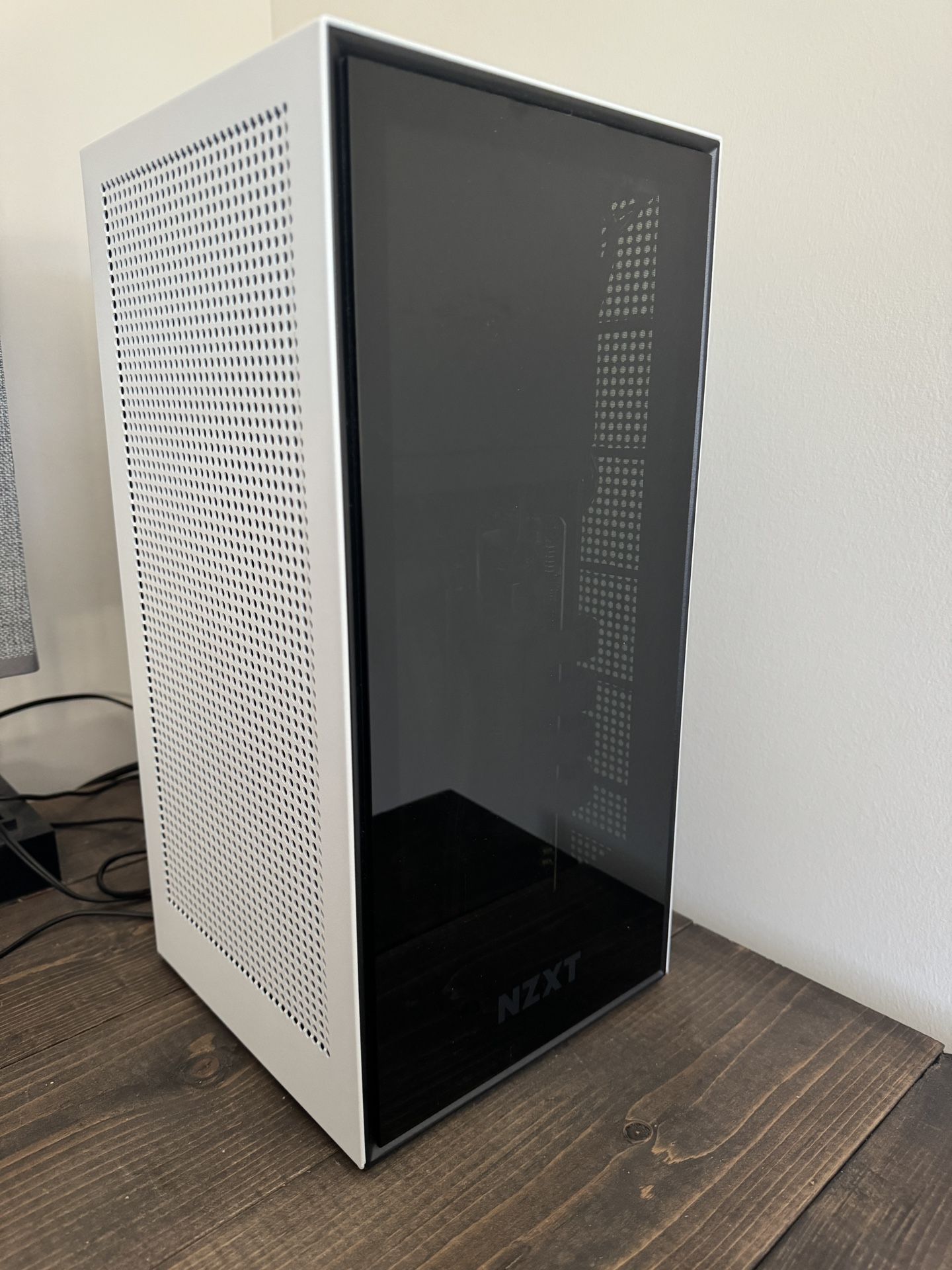 NZXT H1 Gaming PC